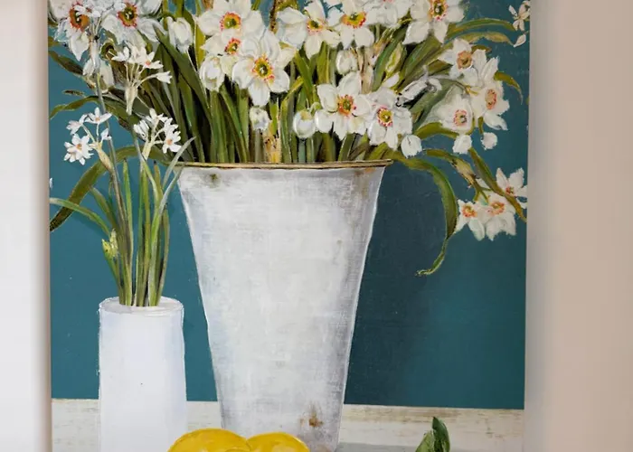 The Olivia Swan Hotel *