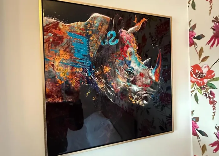 Hotel The Olivia Swan *